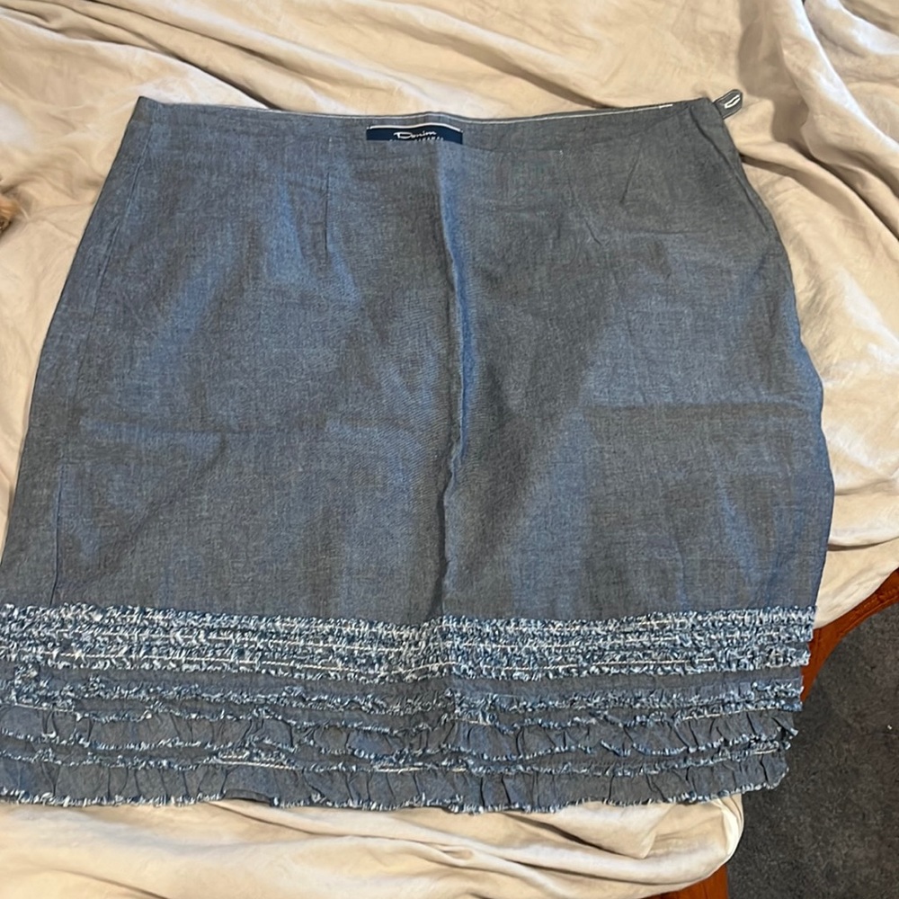 Tommy Bahama like new skirt